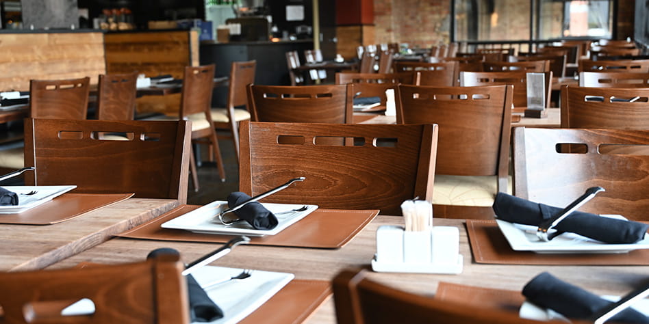 The 5 Benefits of Wooden Furniture in Restaurants